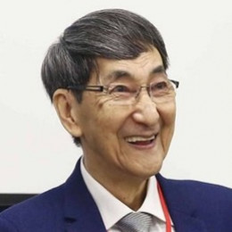Portrait of Teacher 「Mab Huang」